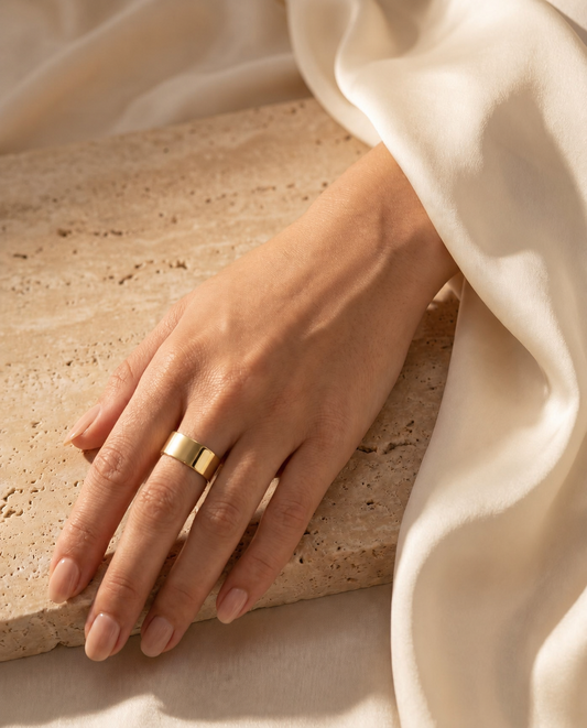 Horizon Ring | Wide 18k Gold-Plated Waterproof Ring